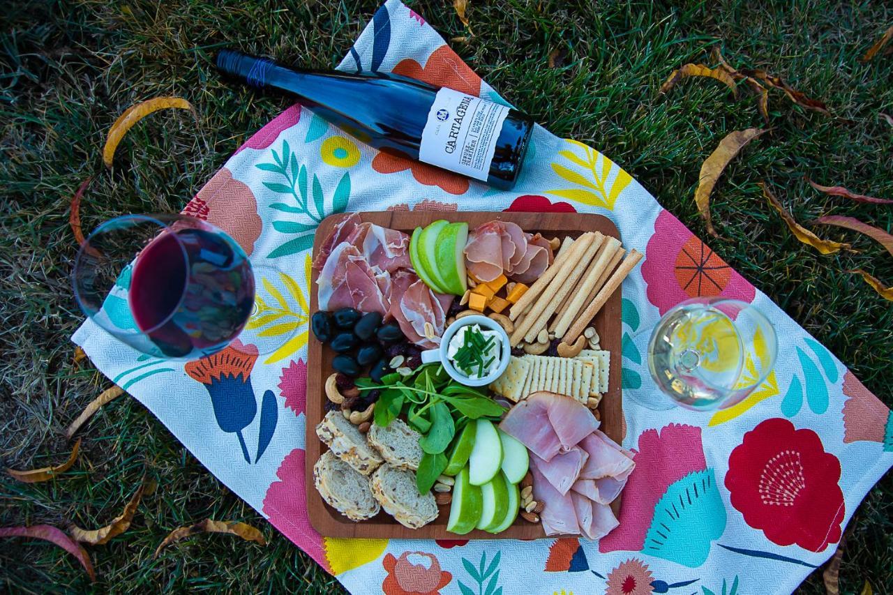 Bungalow Miramar & Jeronimo At Casa Marin Vineyards Bed & Breakfast Картахена Екстериор снимка